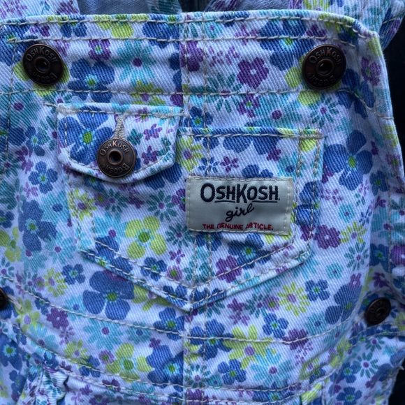 OshKosh B’gosh - Flower Print Overalls - 24 mths - Picture 5 of 7